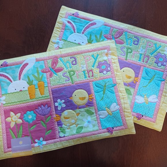 Blossom&Blooms placemats Set of 2 napkins New with tags Happy Spring Embroidered - Picture 8 of 8